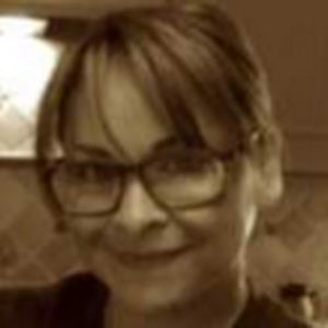 Meet your Posher, Elisa